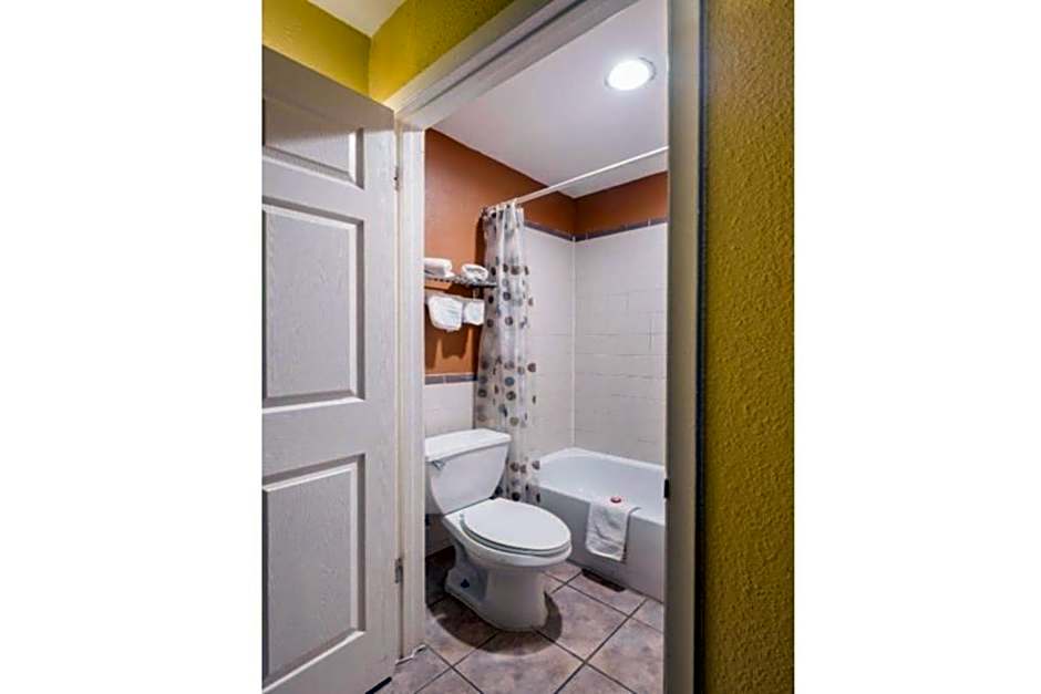 OYO Hotel Channelview I-10