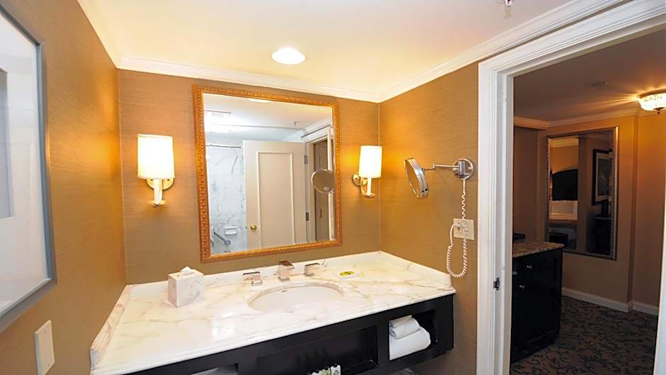 InterContinental Kansas City at the Plaza By IHG