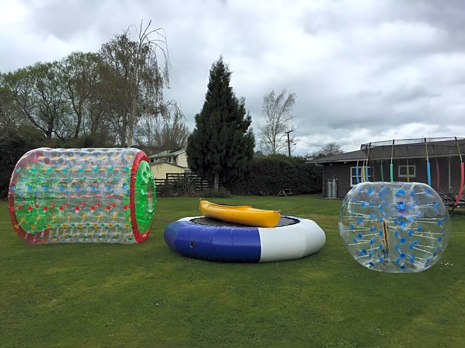 Waiteti Lakefront Motel