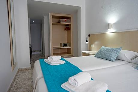 Twin Room with Balcony