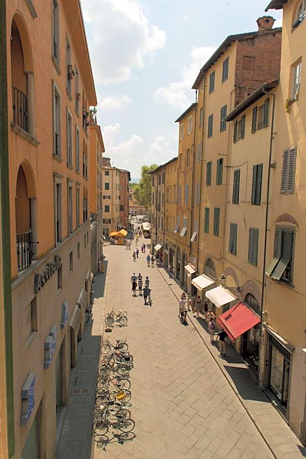 Al Cardinale Rooms & Studios