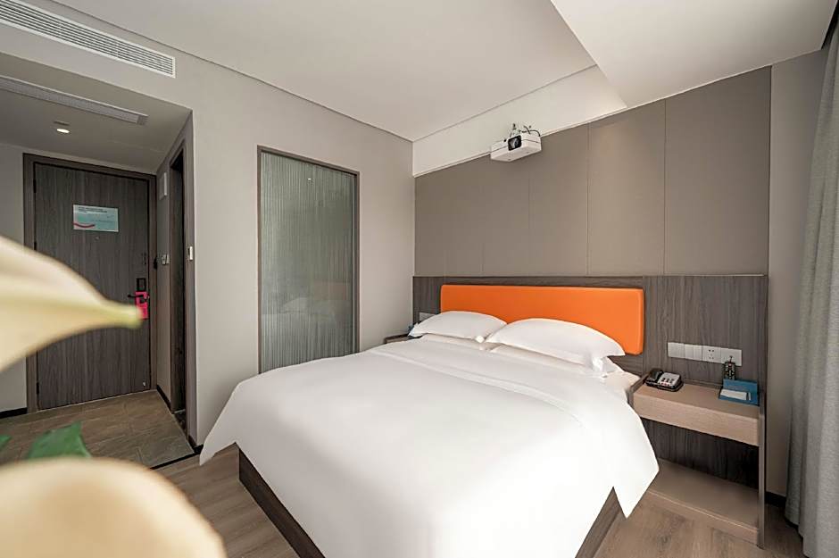 Echarm Hotel Zhanjiang Zhanchuan Avenue Wanda Plaza