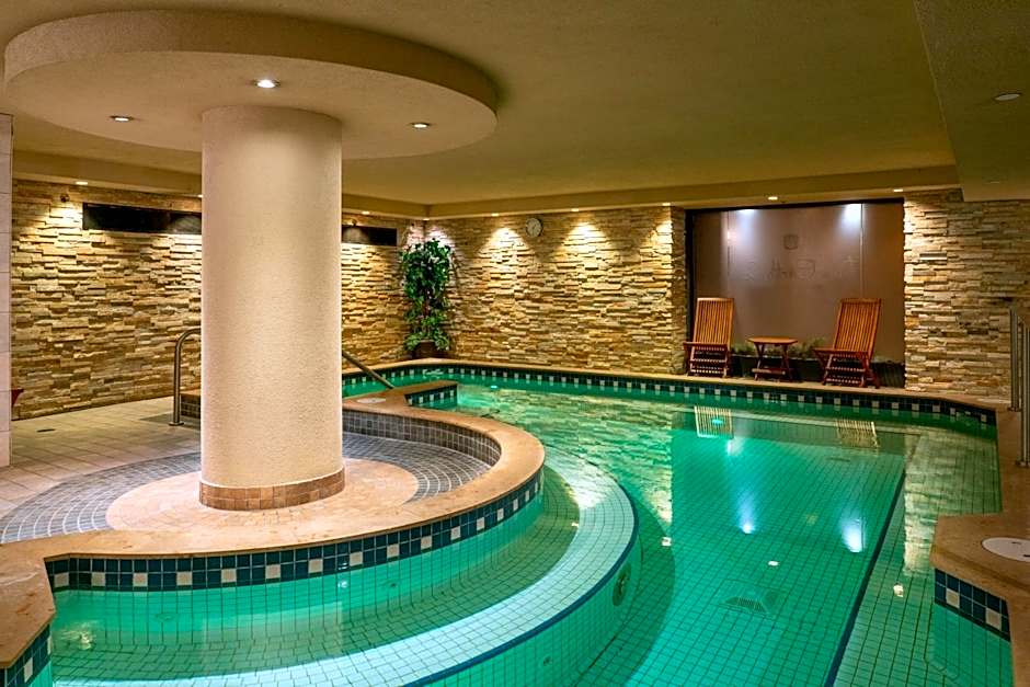 Banff Caribou Lodge And Spa