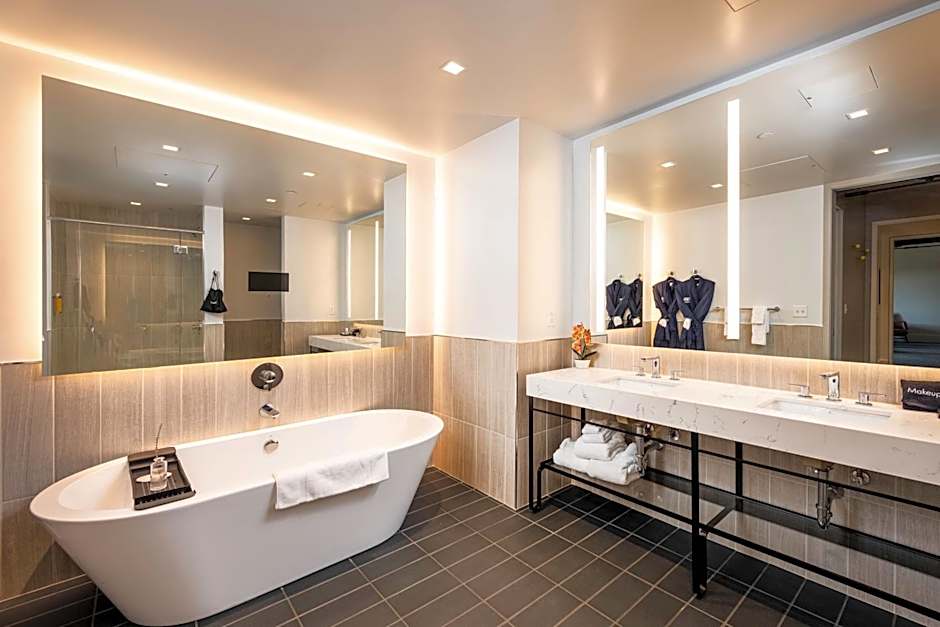 The Richardson Hotel