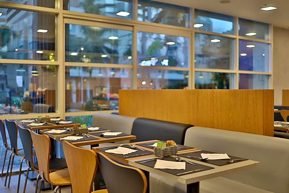 Ibis Salvador Rio Vermelho