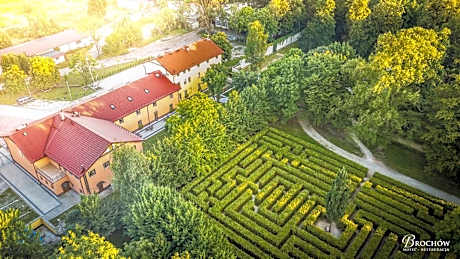 HOTEL I RESTAURACJA BROCHÓW