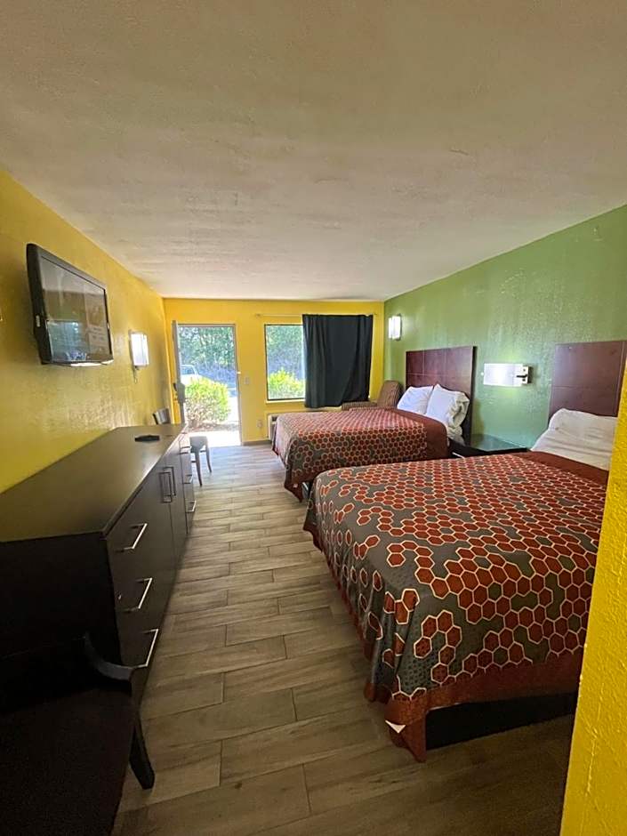 Hallmarc Inn