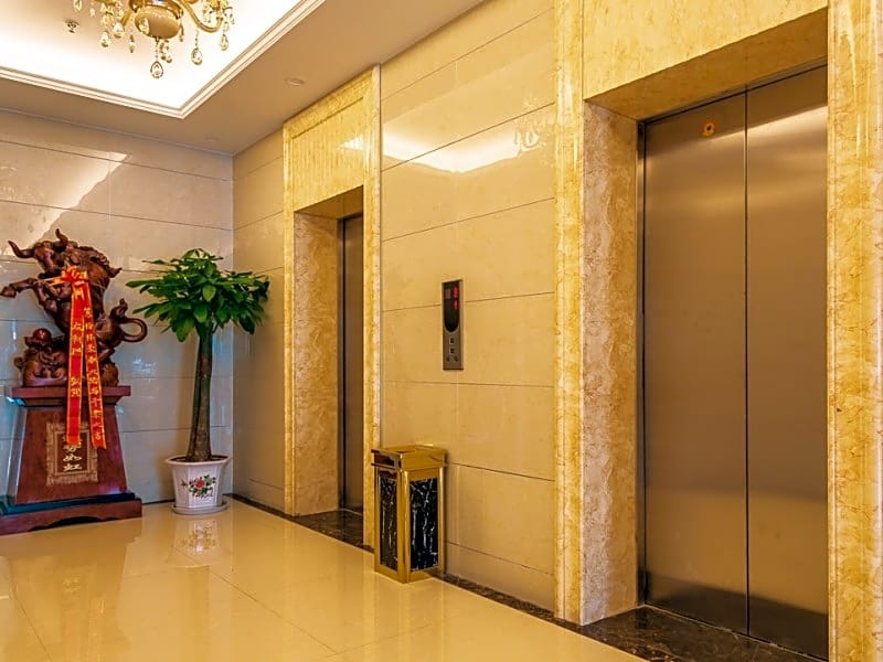 GreenTree Inn JiangSu Wuxi Jiangyin Huashi Avenue Huaxi Village Business Hotel