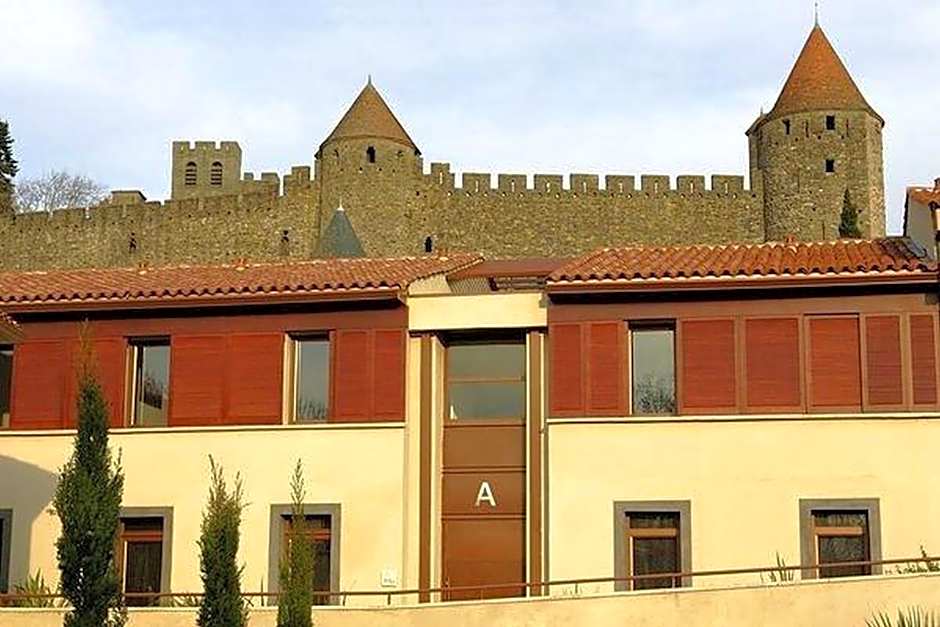 Photo 1 of 56 of Adonis Carcassonne