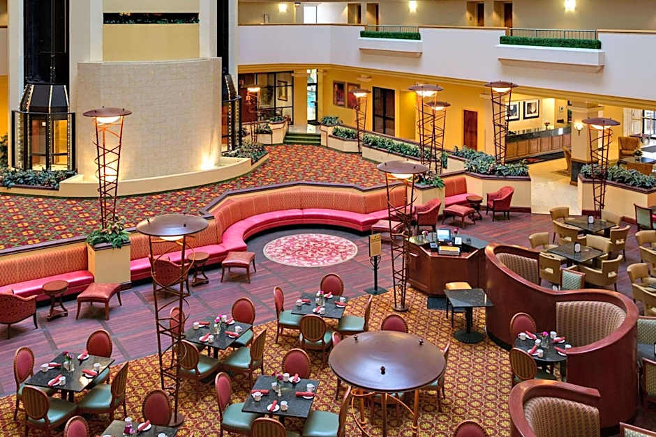 Radisson Hotel Cedar Rapids