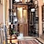 Triomphe Hostel