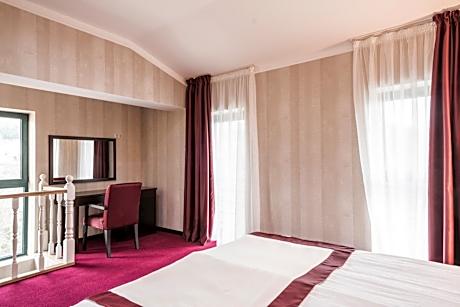 One-Bedroom Apartment - Penthouse