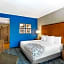La Quinta Inn & Suites by Wyndham Kansas City Beacon Hill