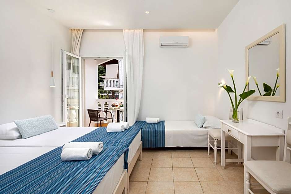 Bella Vista Beach Hotel