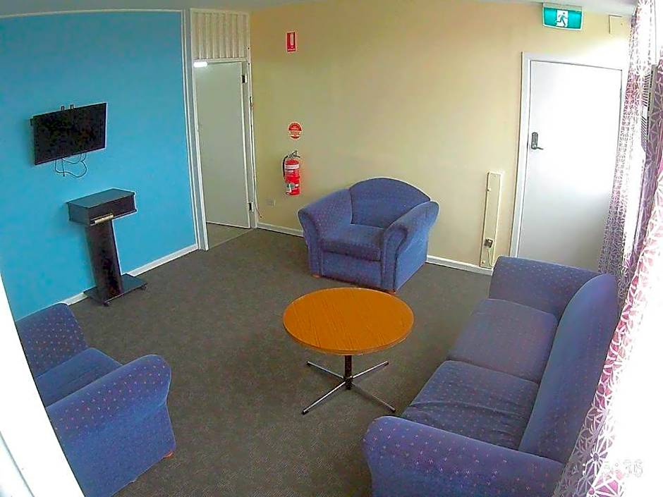Turn-in Motel