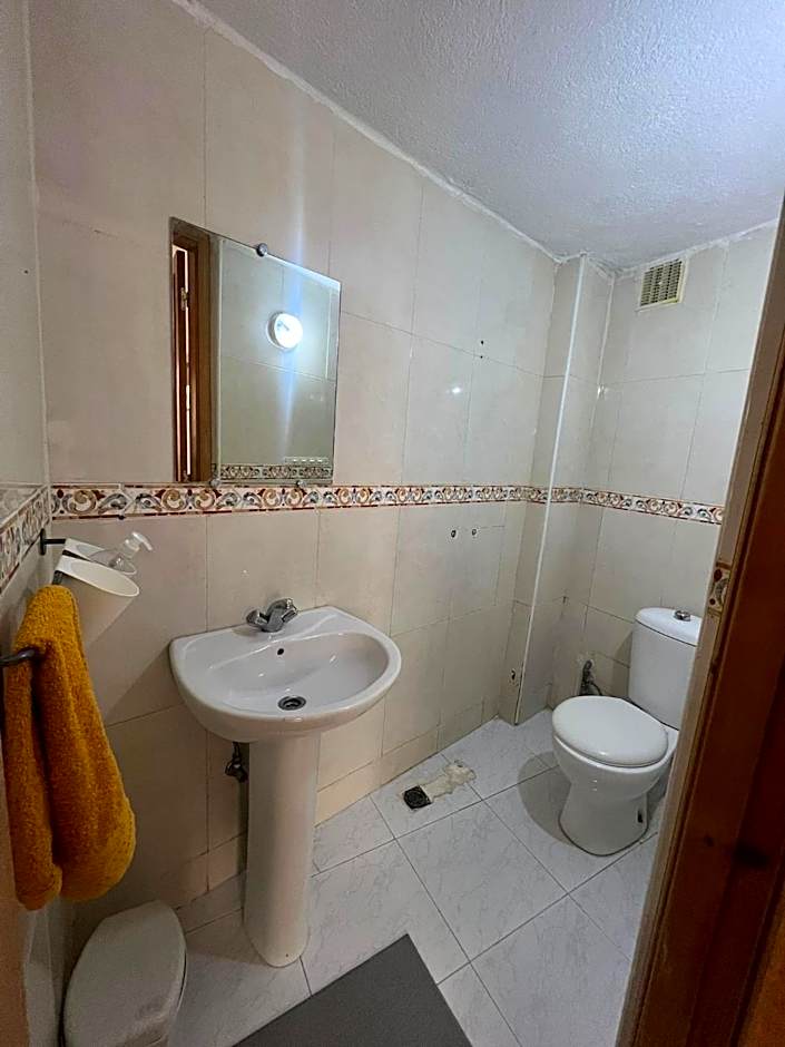 Large 3 Bedrooms Medina center Parking Secure