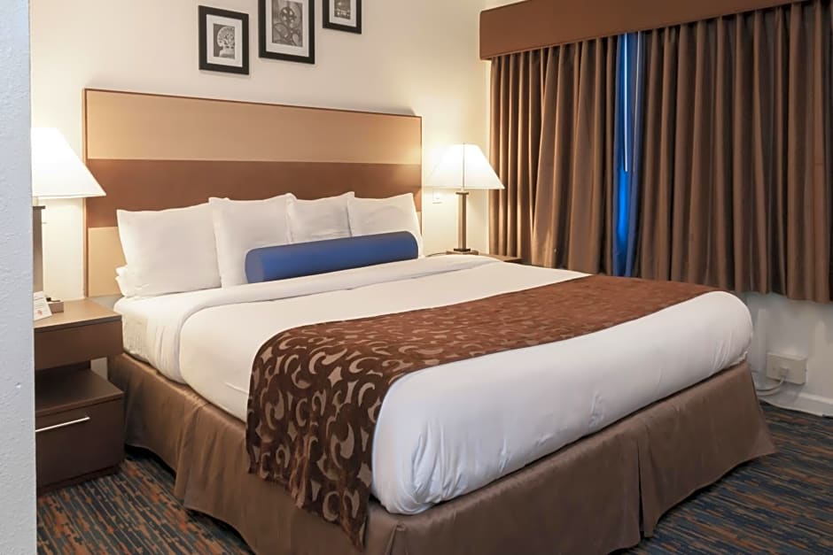 Howard Johnson Berkeley – Berkeley, CA