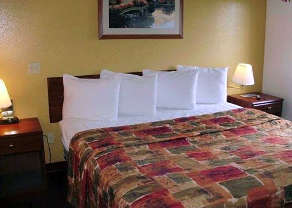 Photo 1 of 1 of 1 King Bed