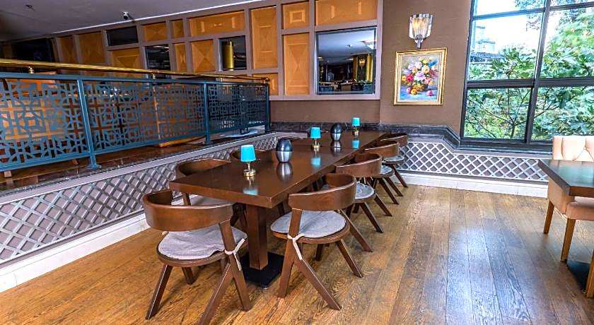 GRAND STAR HOTEL PREMIUM