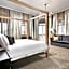 The National Hotel