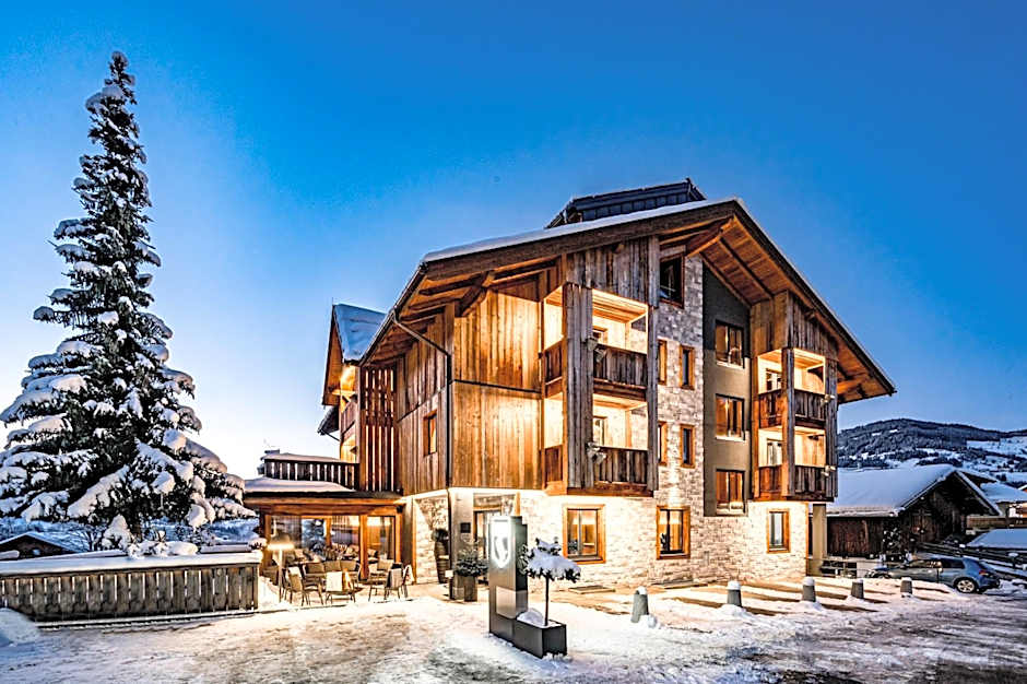 ALMMONTE SENSUM SUITES - Funky Living Hotel