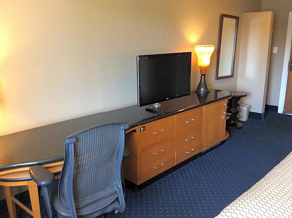 Village Inn Annapolis MD