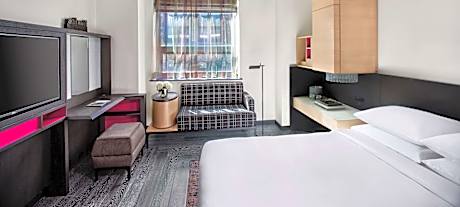 King Room with Accessible Shower - Disability Access