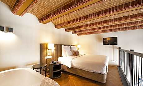 Mezzanine Family Room