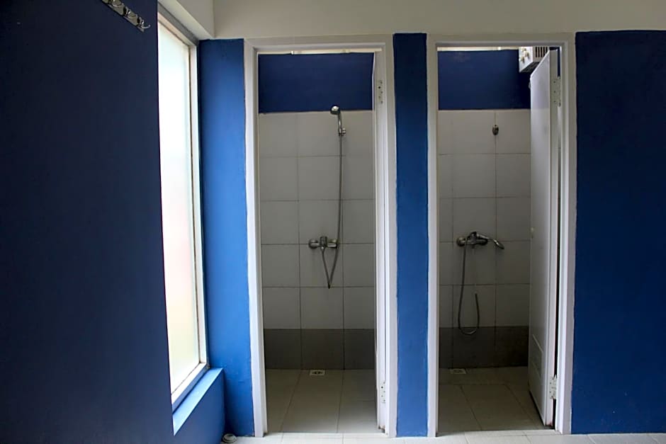 RedDoorz Hostel @ Dago 2