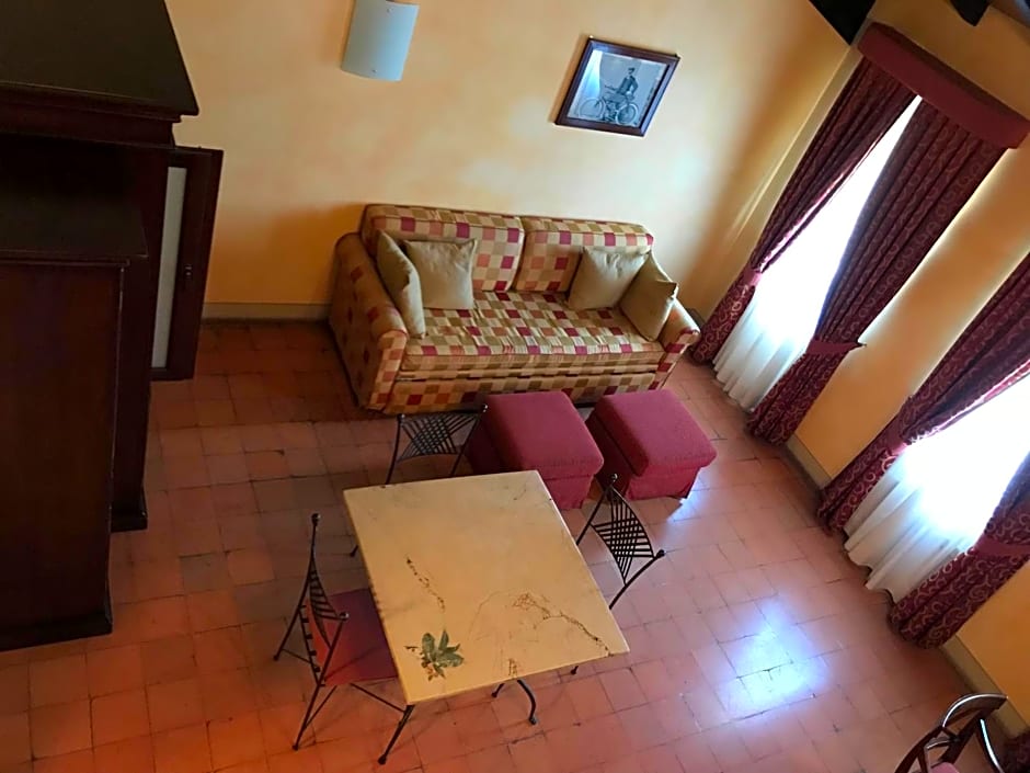 Hotel La Cantina