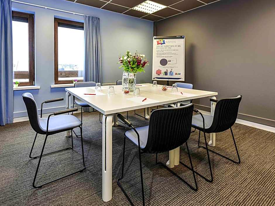 ibis Charleroi Airport Brussels South