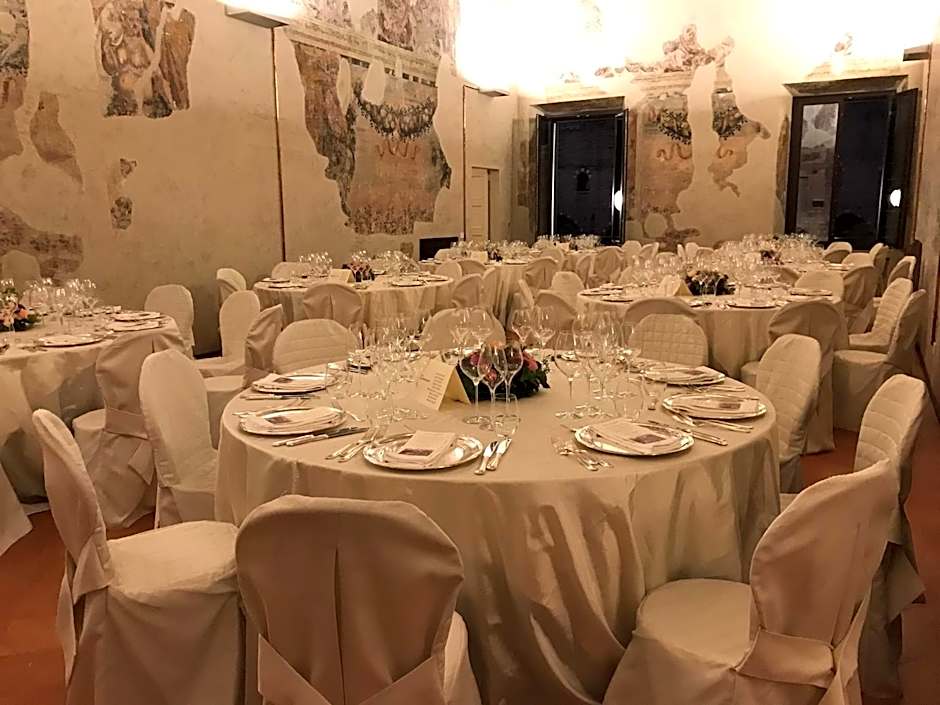 Cà Uberti Palace Hotel, MantegnaHotels