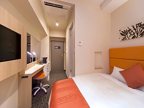 Semi-Double Non-Smoking