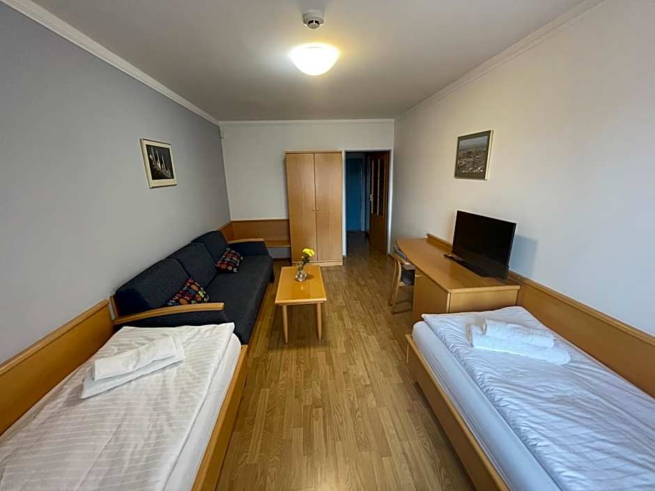 Hotel Laguna & restaurant