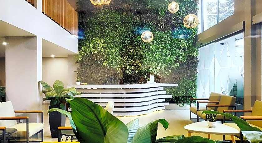 Royal Dragon Boutique Hotel