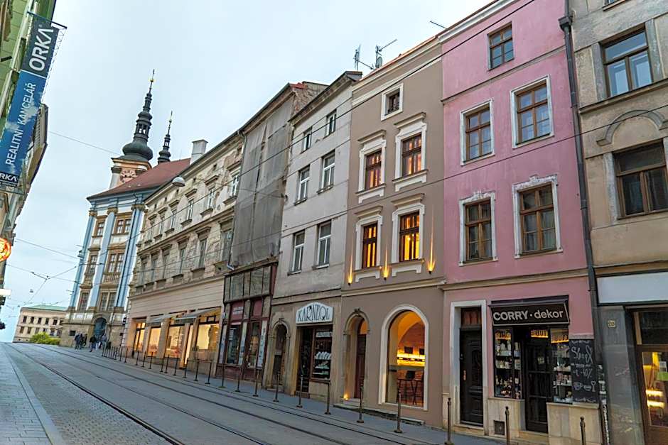 White Wolf Boutique Apartments