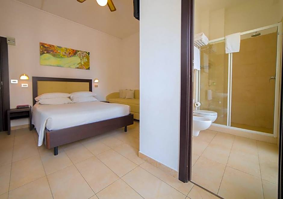 Mediterraneo Hotel & Suites