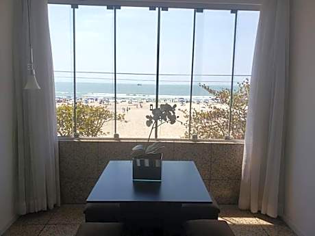 Frente mar, sensacao pe na areia