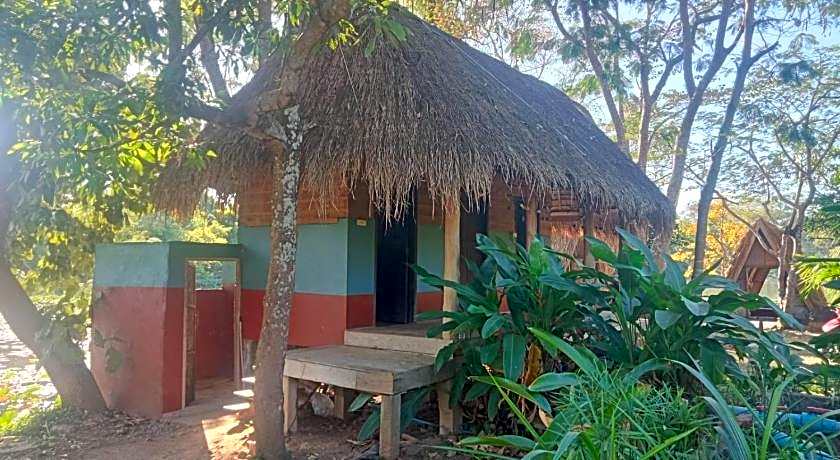 Fandee Island - Tad Lo - Bolaven Loop Pakse