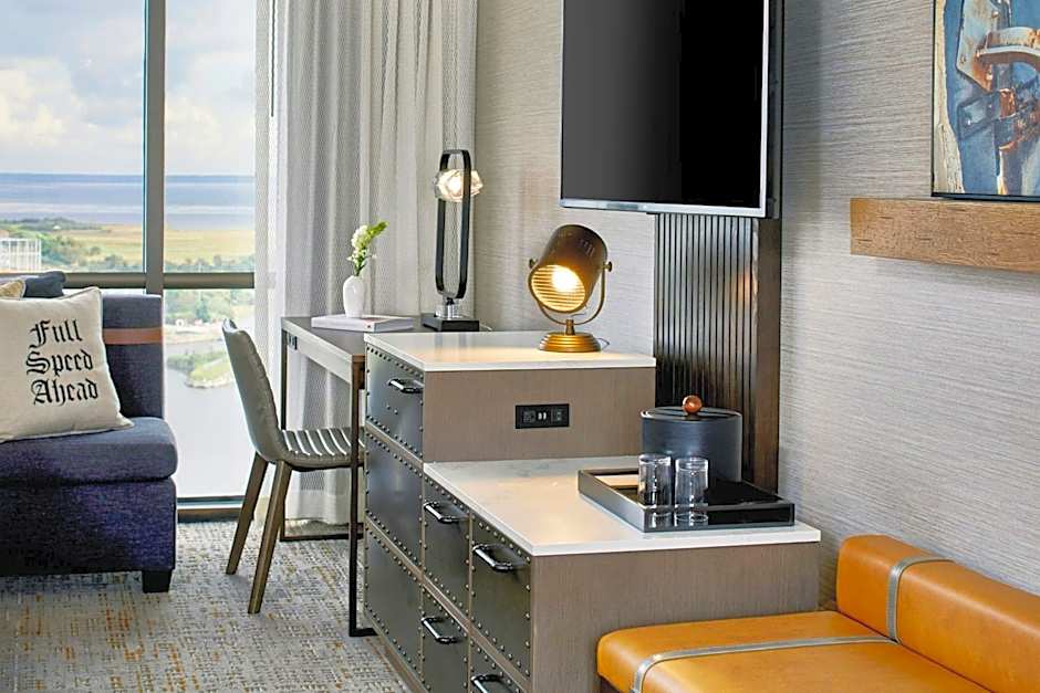 Renaissance Mobile Riverview Plaza Hotel