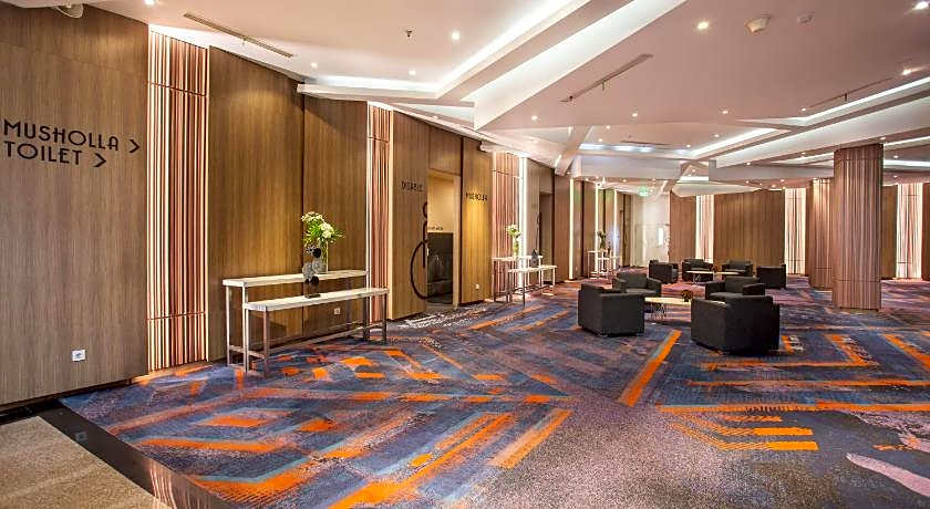 HARRIS Hotel & Conventions Gubeng