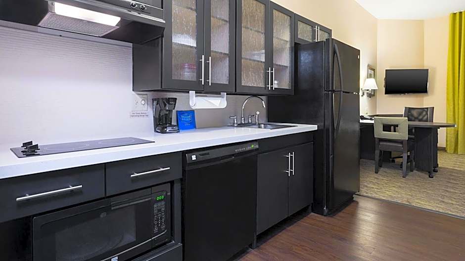 Candlewood Suites Grove City - Outlet Center By IHG