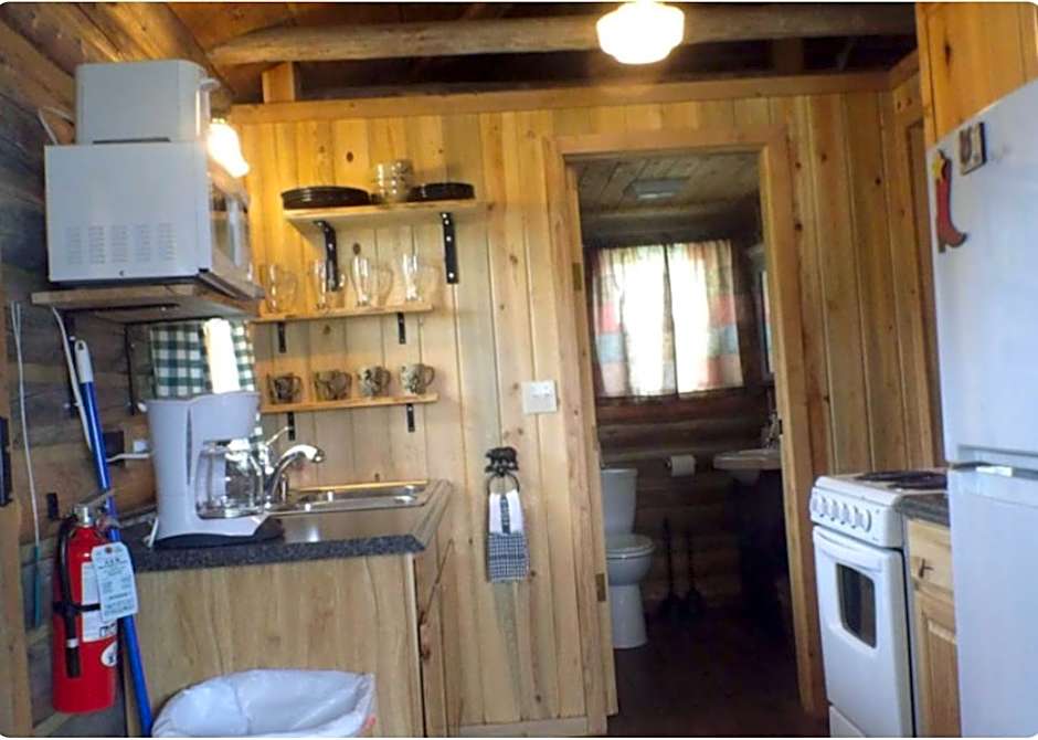 Sportsman Lodge Melrose MT