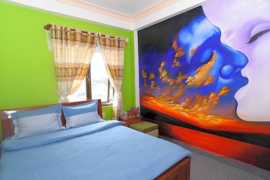 Ken's Backpackers Hotel