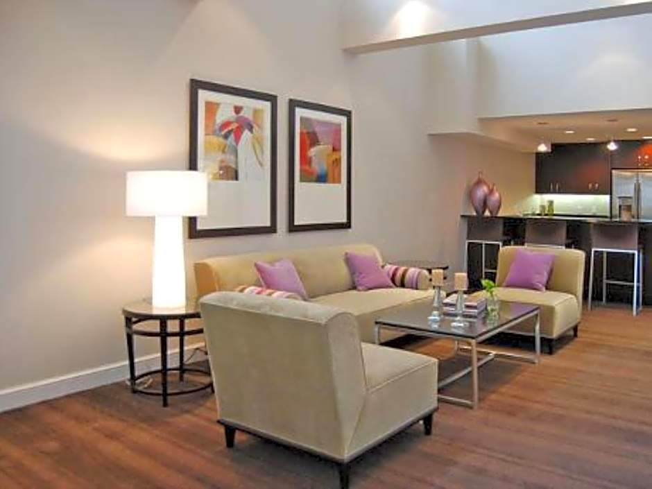 Global Luxury Suites at The White House