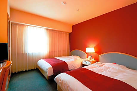 Standard Twin Room - Non-Smoking