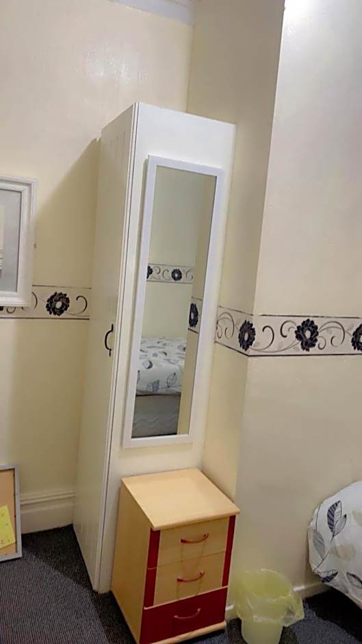 Fern Villa Hotel - Albert Road