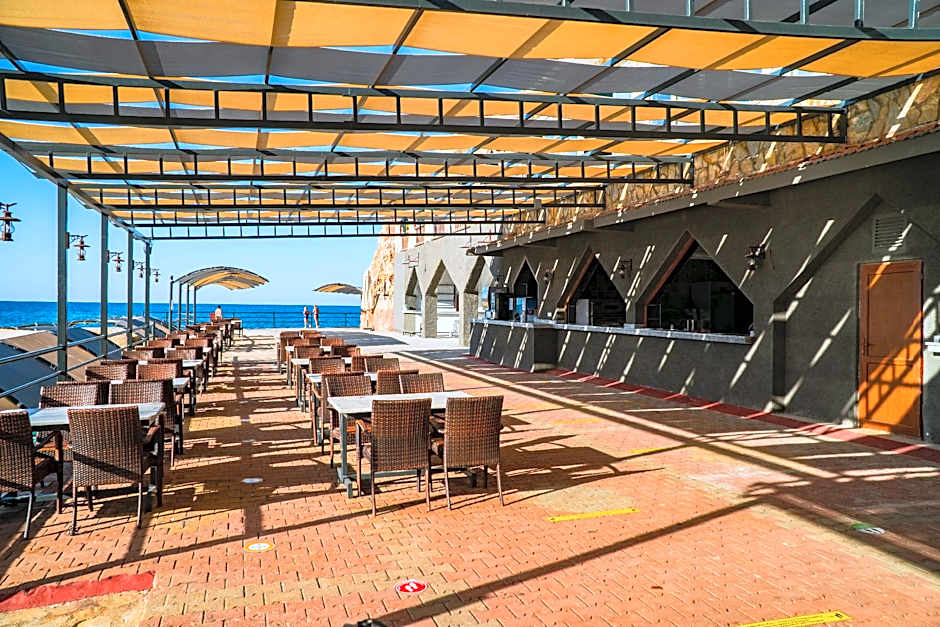 SENZA GARDEN HOLIDAY CLUB