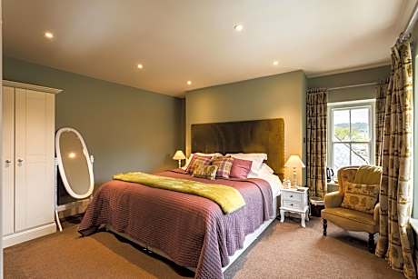 Deluxe Double Room with Shower