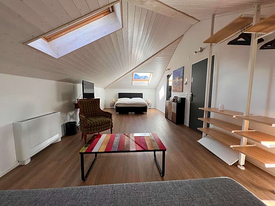 Photo 1 of 7 of Junior Suite